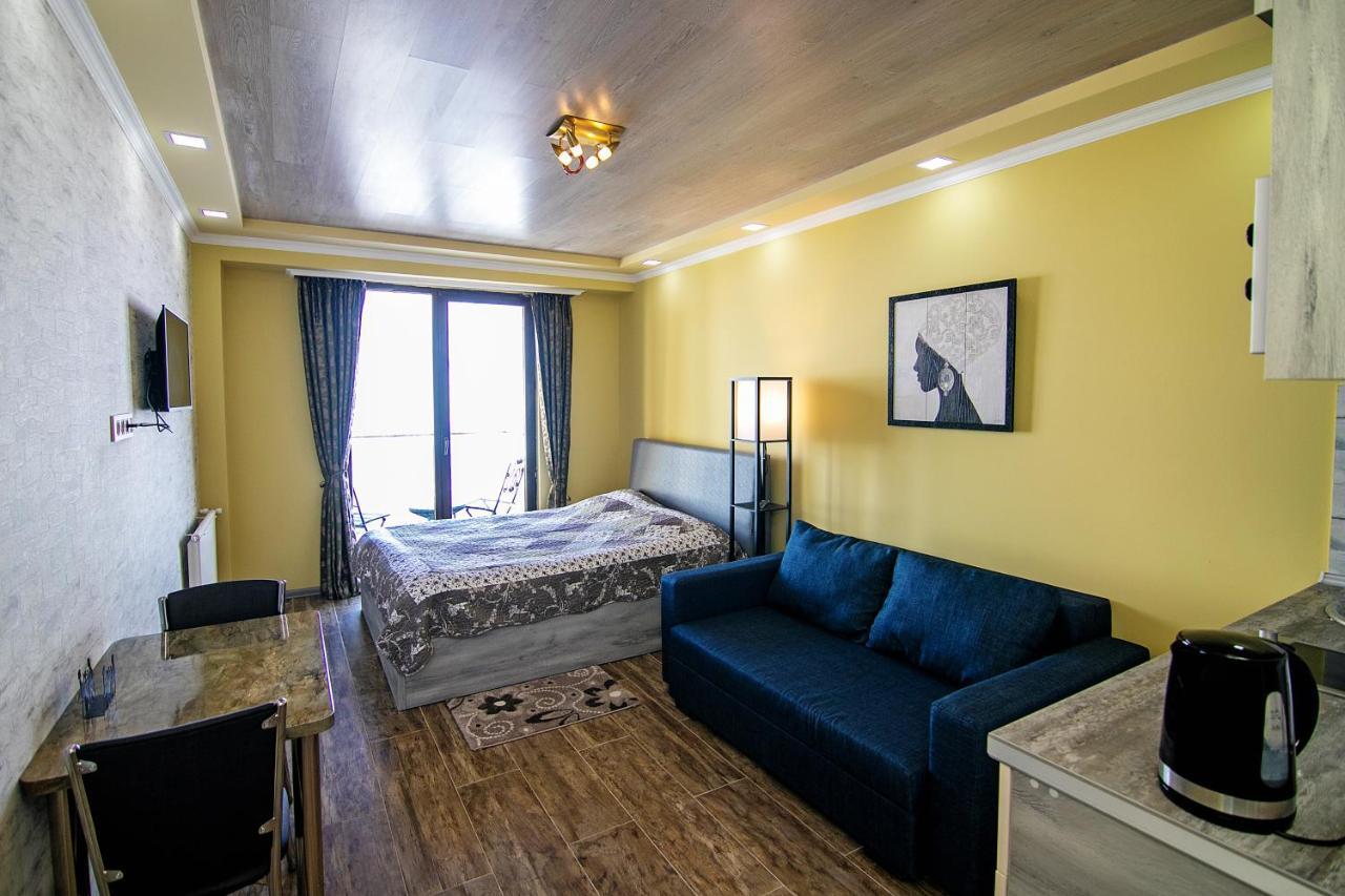 Cozy Studio In New Gudauriアパートメント エクステリア 写真